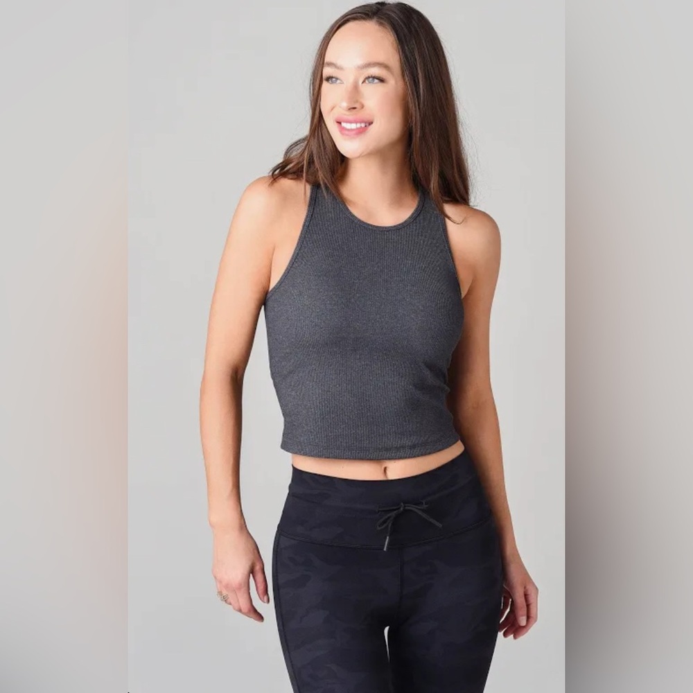 Vuori ribbed plyo tank